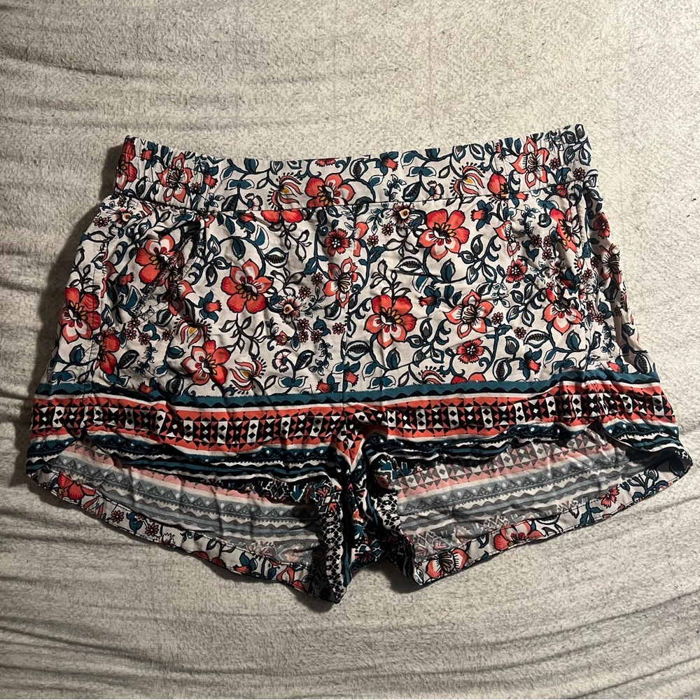 High Waist Shorts with Floral Print